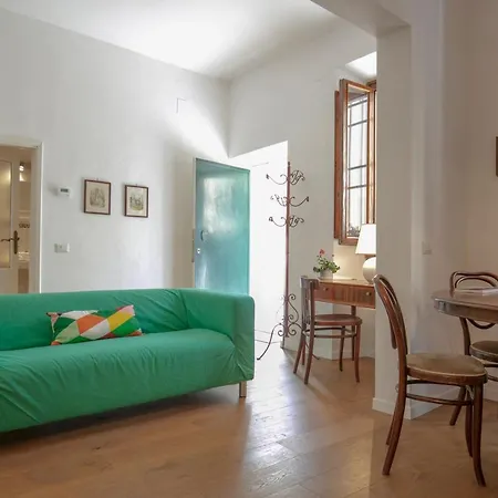 Apartment Roommo Viuzzo Delle Canne *