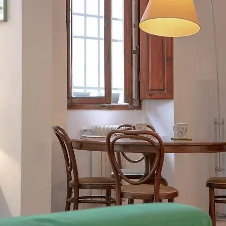 Apartment Roommo Viuzzo Delle Canne Florence