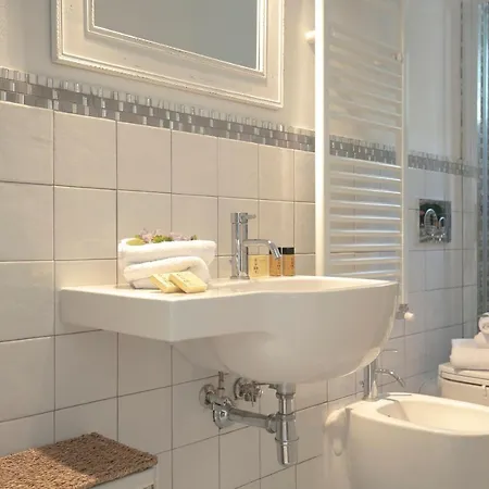 Apartamento Roommo Viuzzo Delle Canne Florencia